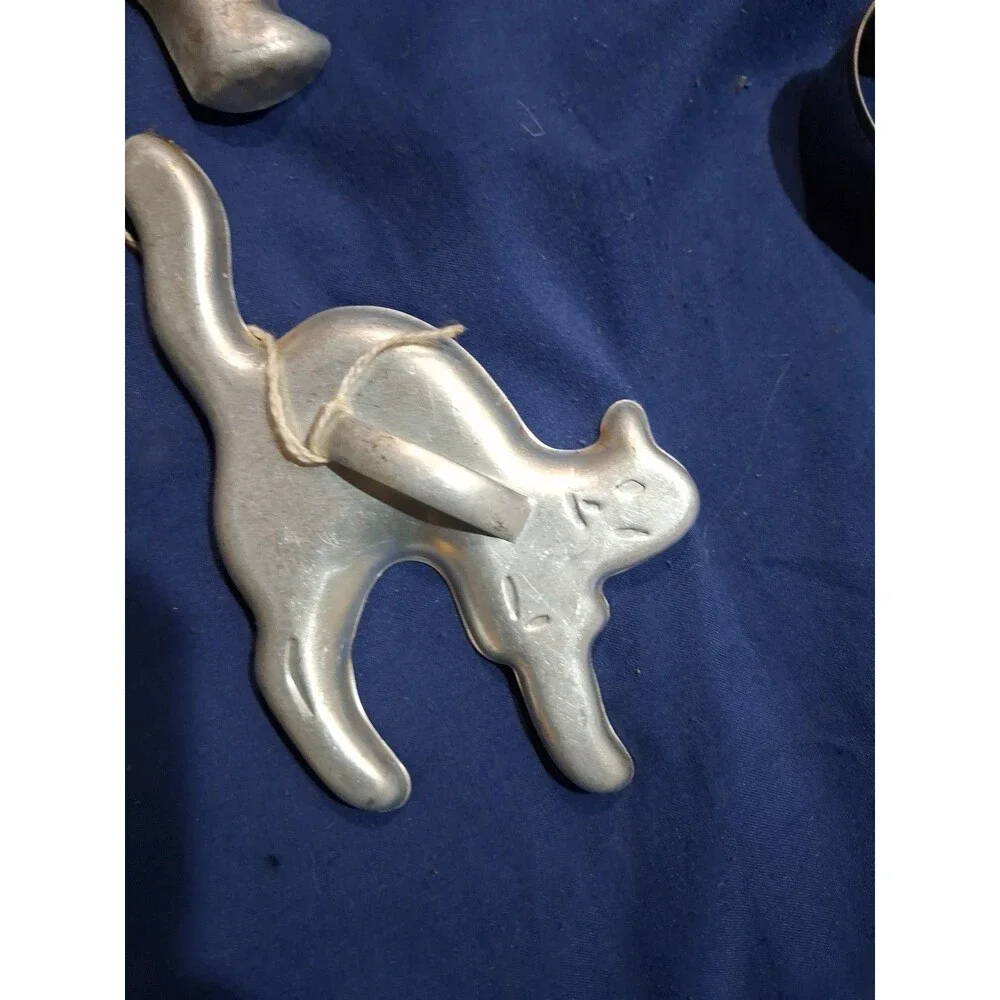 Vintage Cookie Cutters. Holiday,  Aluminum Lot Of 7 Halloween, Christmas